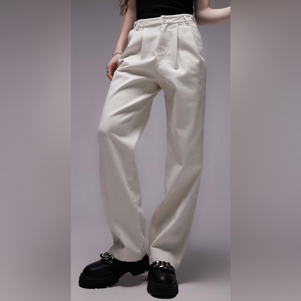 TOPSHOP WHITE PANTS